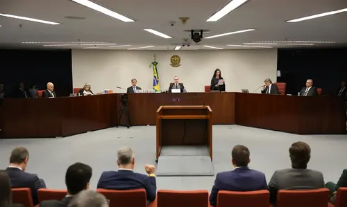 O próximo voto será proferido pela ministra Cármen Lúcia
