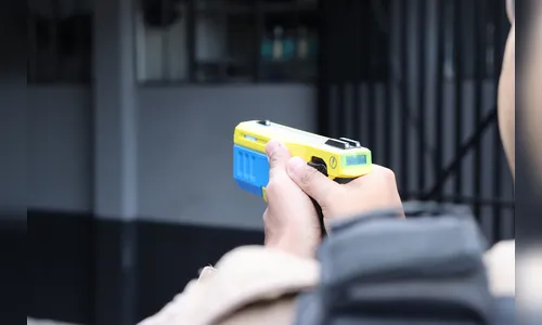Policiais de Apucarana recebem treinamento para uso do TASER 10