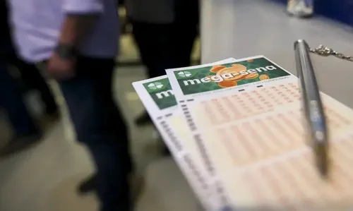 A aposta mínima, com seis números, custa R$ 6