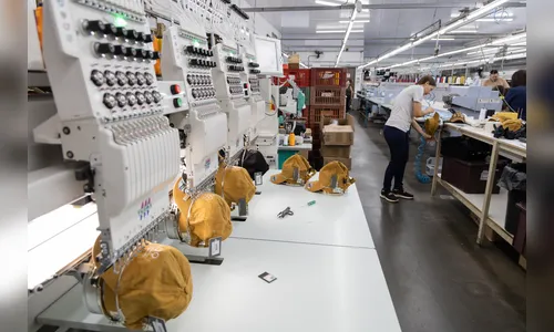 Trabalhadores do setor de confecções têm reajuste salarial de 6,05%