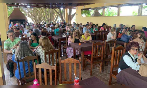 Passeio do grupo 60+ marca celebração do Mês do Idoso em Ivaiporã