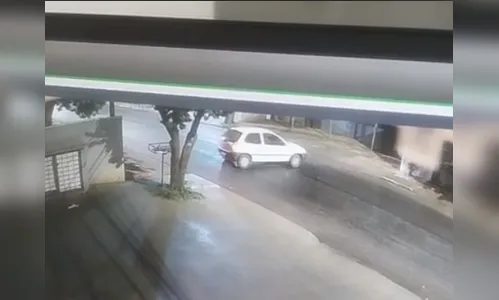 Carro furtado em Apucarana é filmado em outro crime na mesma madrugada