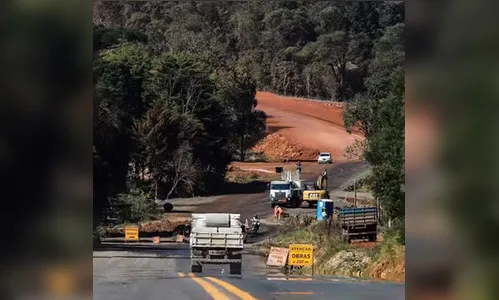 Obra na PR-364 é paralisada após descoberta de fósseis pré-históricos