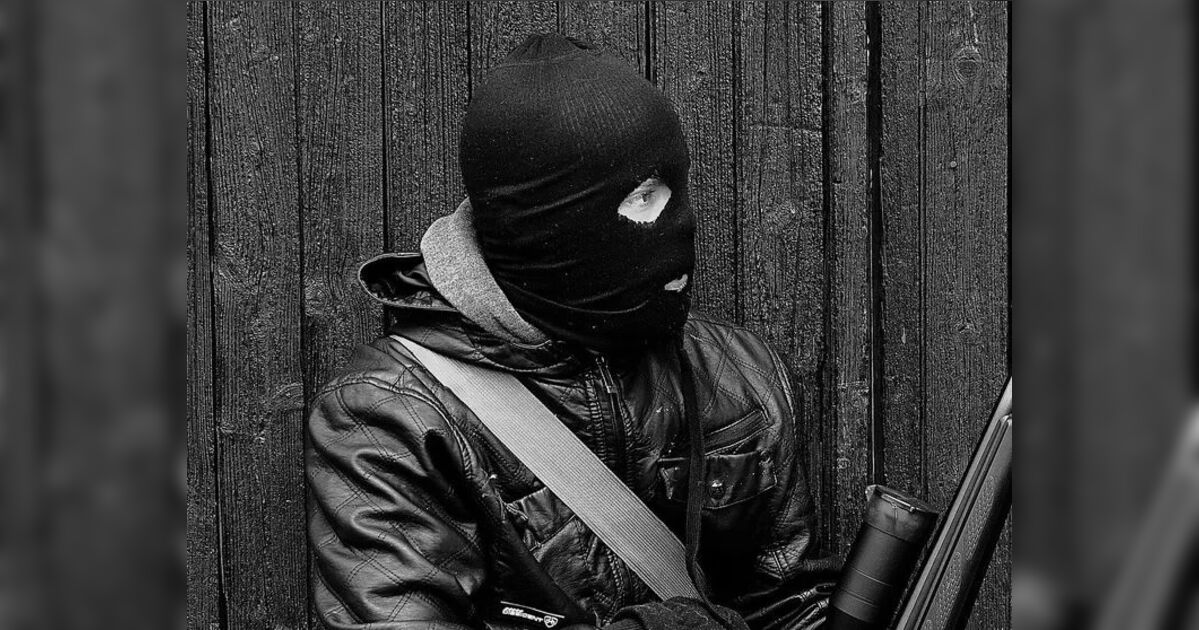 Falsos policiais invadem sítio e roubam caminhonete em São Pedro do Ivaí