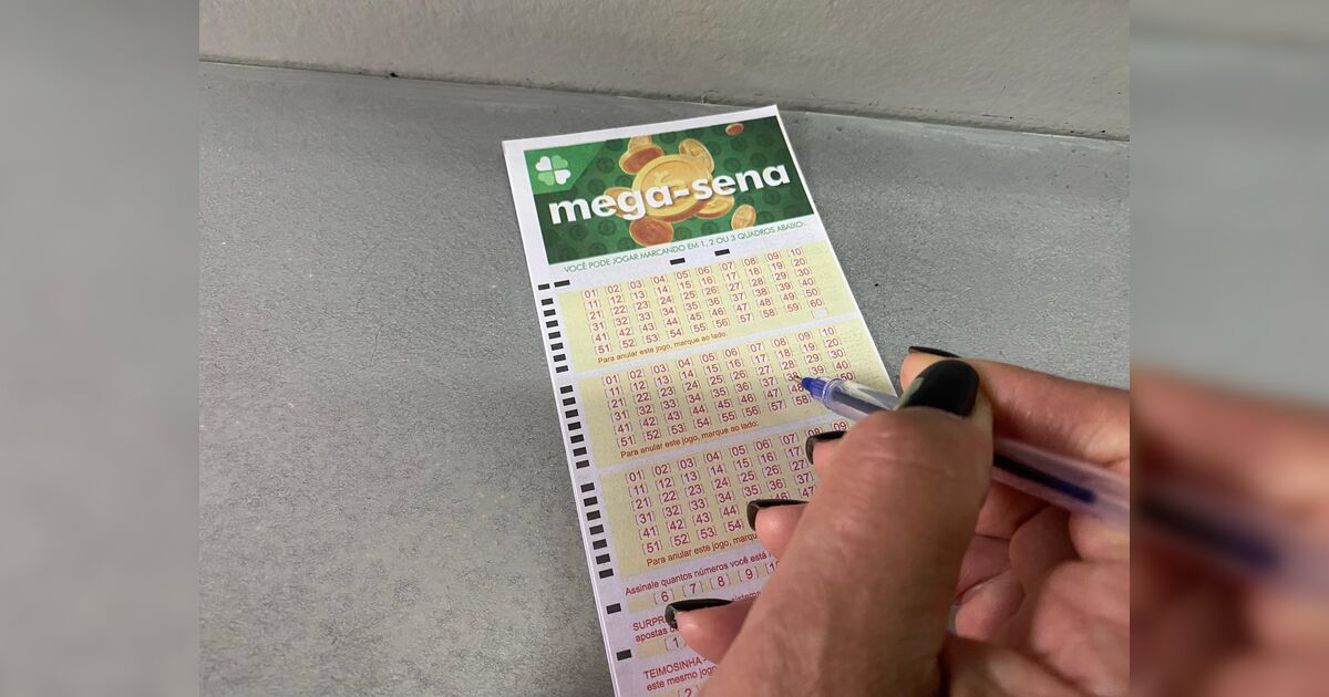 Ninguém acerta as seis dezenas e Mega-Sena acumula em R$ 135 milhões