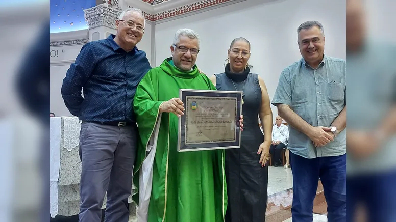 A cerimônia foi realizada no último sábado