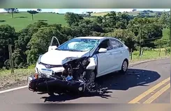 Colisão ocorreu próximo à ponte do Rio Azul, na tarde de sábado.