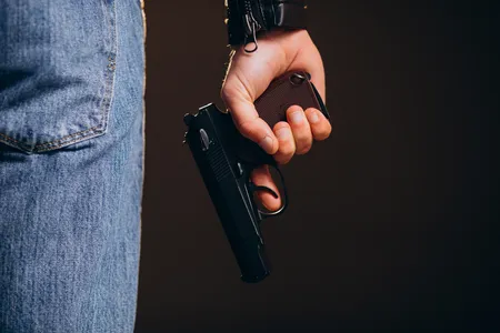 Mulher pega consignado para vendas e recebe ameaça de morte ao tentar devolver itens