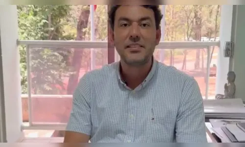 Esposa de secretário que matou os filhos e depois se matou, sofre ataques por acusação de traição