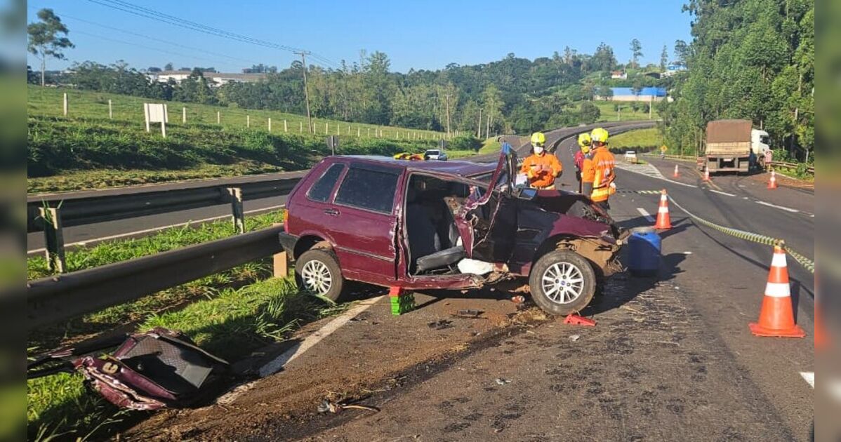 Motorista morre após invadir contramão e colidir frontalmente com carreta na BR-376