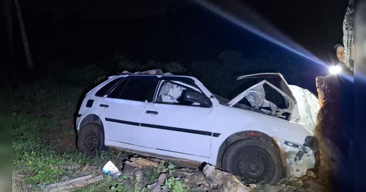 Motorista sofre ferimentos graves após atingir boi na PR-082 em Grandes Rios