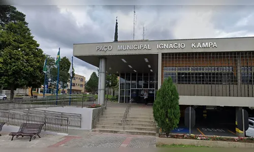 Concurso de prefeitura do PR encerra inscrições nesta terça; salário chega a R$ 5,7 mil