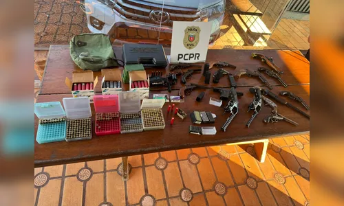 Operação da Polícia Civil e Exército apreende arsenal com armas e munições em Arapongas