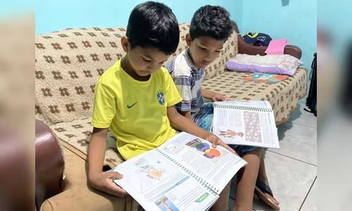 Rede municipal de educação atende cerca de 100 alunos estrangeiros em Apucarana