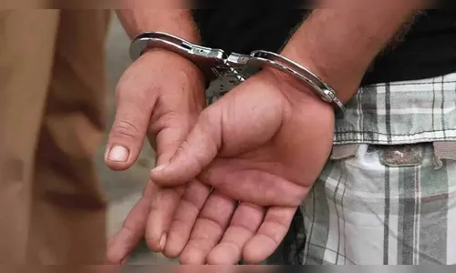 Homem é preso após agredir comerciante e causar confusão em bar em Borrazópolis