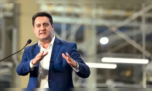 Ratinho Junior desiste de pré-candidatura à Presidência e concluirá mandato no PR