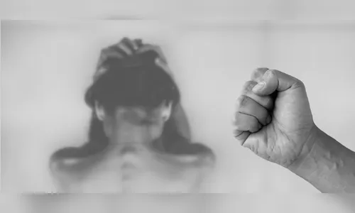 Pai agride filha e neto após discussão e foge em Arapongas