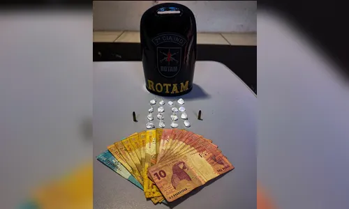 Homem é preso com cocaína e munição após denúncia anônima em Arapongas