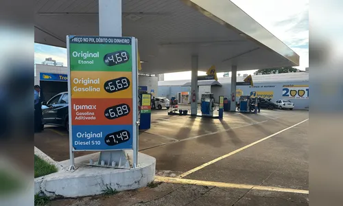 Preço da gasolina comum varia até R$ 0,50 em Arapongas, aponta pesquisa