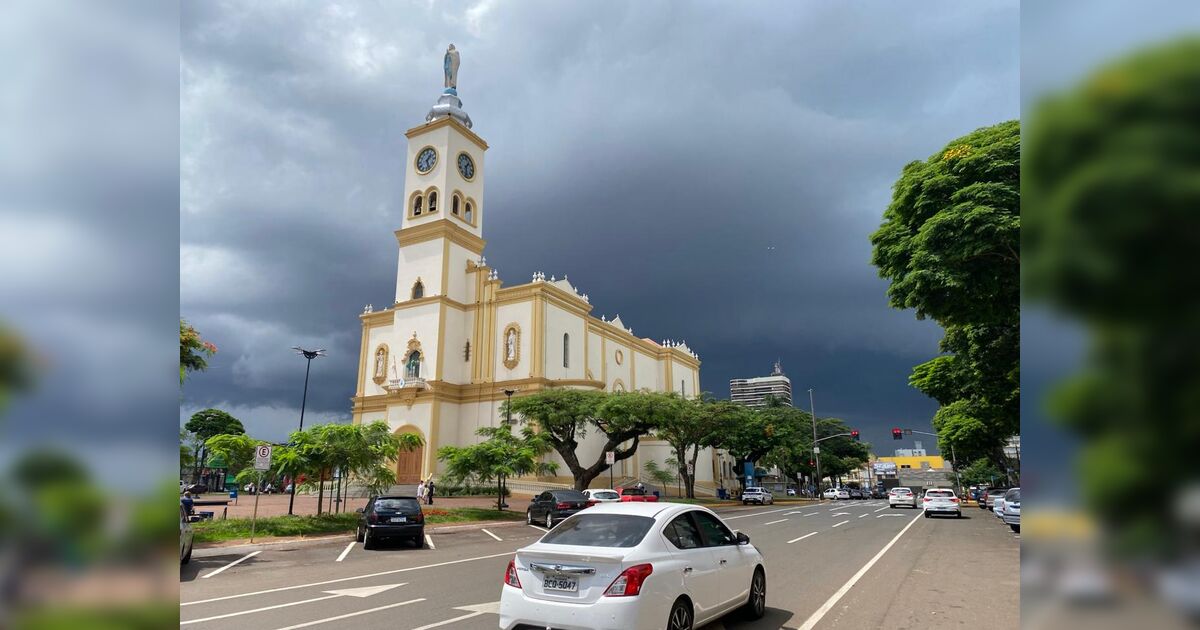 Inmet emite alerta de tempestade para 210 cidades do Paraná com ventos até 100 km/h