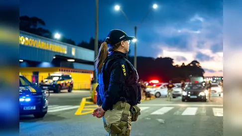 PRF reforça presença nas rodovias federais durante o feriado de Tiradentes
