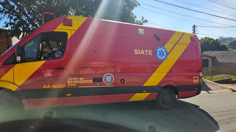 Idoso fica ferido ao cair de telhado de 4 metros de altura em Apucarana