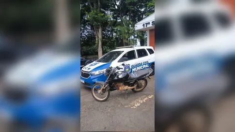 GCM prende homem com moto de placa adulterada e motor roubado em Apucarana