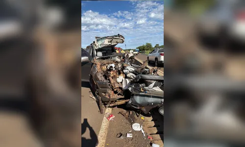 Caminhonete bate em caminhão e motorista é salvo de helicóptero na BR-369