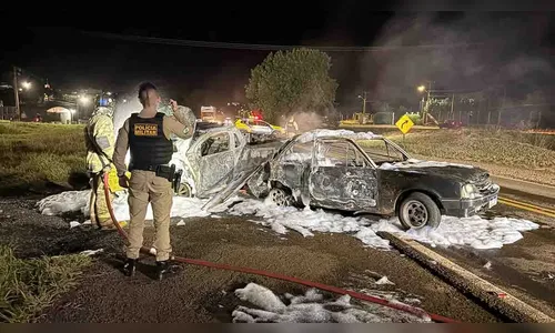 PM encontra motorista que fugiu após acidente com veículos em chamas na PR-466