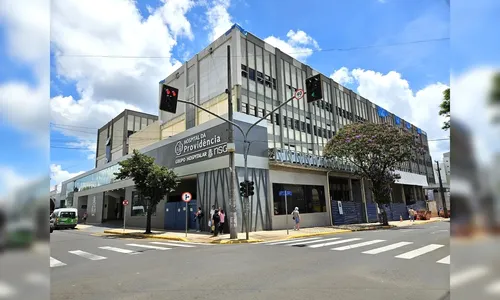 Homem deu entrada no Hospital da Providência neste sábado (11)