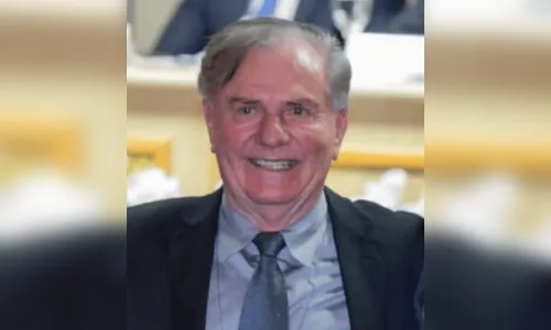 Ginecologista e ex-deputado acusado de abuso sexual deixa a prisão no PR