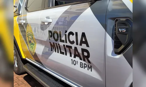 PM flagra motorista sem CNH transportando crianças no banco da frente