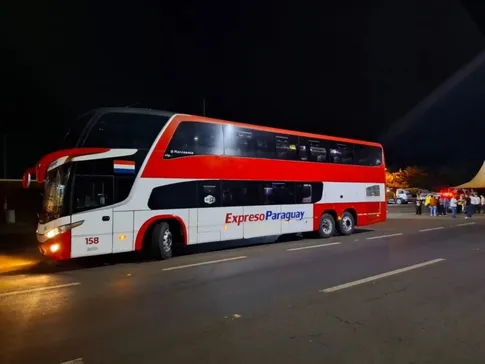 Ônibus do Paraguai com 33 passageiros é assaltado na ponte do Rio Ivaí