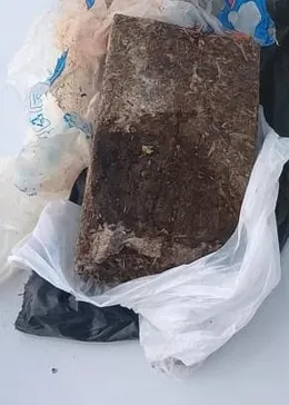 PM apreende droga achada em terreno perto da casa de custódia em Arapongas