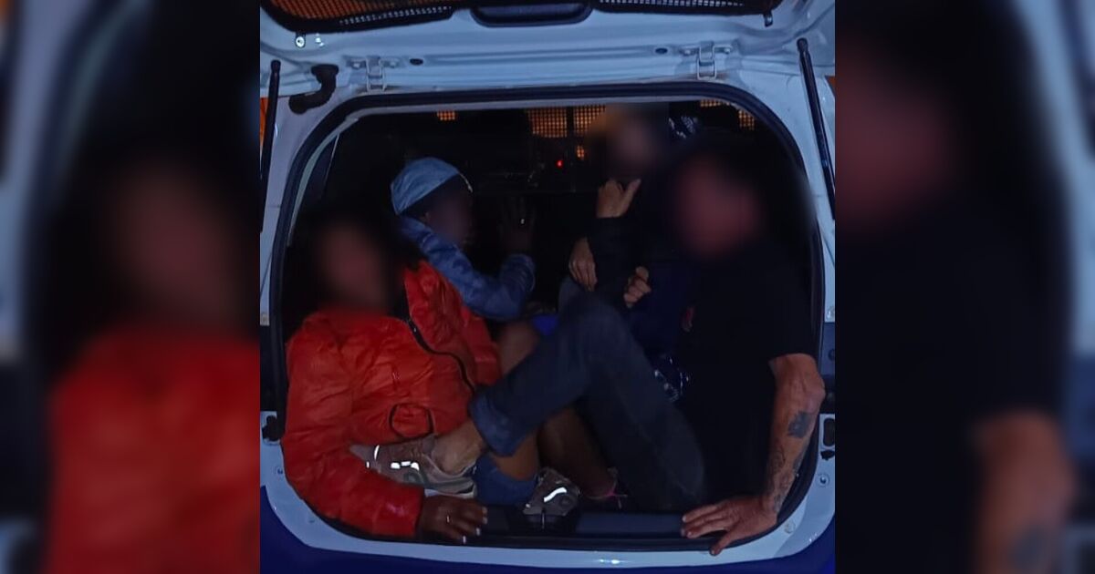 Invasores são presos pela GCM na 'Vila do Chaves' em Apucarana