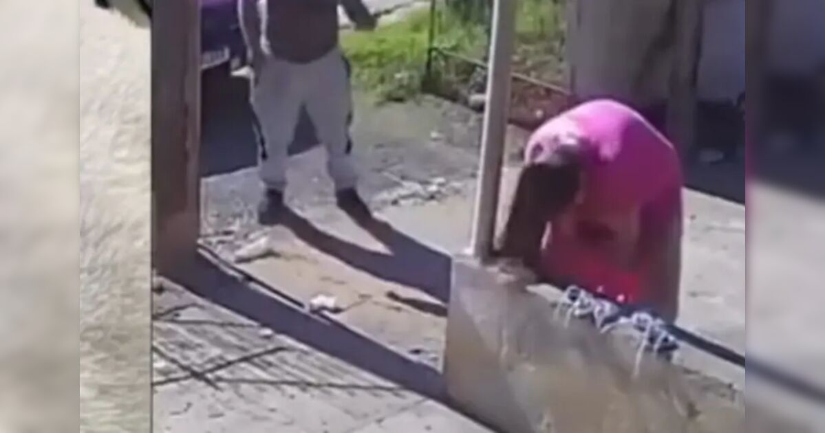 Mulher dá à luz no quintal antes de conseguir ir ao hospital