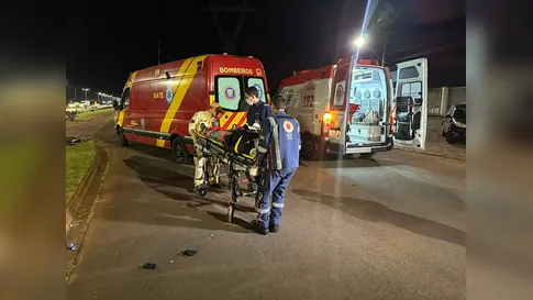 Motorista de carro atinge casal em moto e foge sem prestar socorro em Apucarana