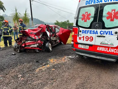 Acidente ocorreu nesta manhã de quarta-feira