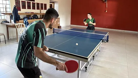 Aos 16 anos, Emanuelly dos Santos coloca Ivaiporã no topo do tênis de mesa brasileiro