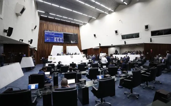 Nenhum estadual fora da eleição