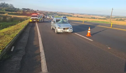 Ciclista fica ferido após ser atingido por carro na PR-444 em Arapongas