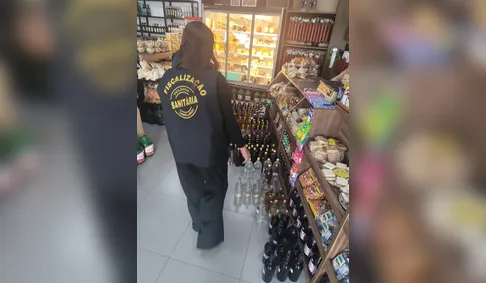 Empresários são presos com 10 mil garrafas de bebidas adulteradas no Paraná
