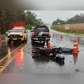Acidente deixa uma pessoa morta e outra gravemente ferida em Arapongas