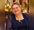 Professora de Apucarana relata luta contra o câncer em livro