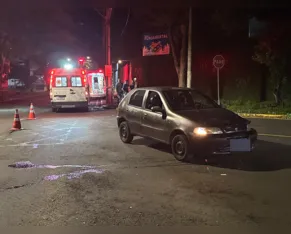 Entregador sofre fraturas em acidente entre moto e carro em Apucarana