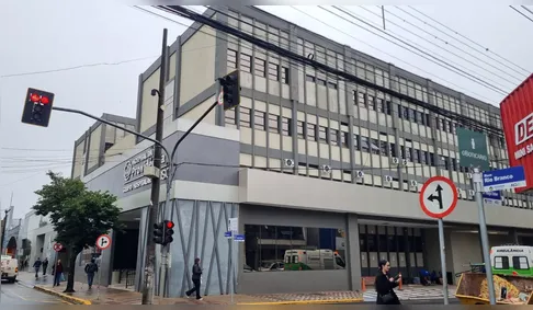 Trator passa por cima de trabalhador e vítima é transferida para o Hospital da Providência