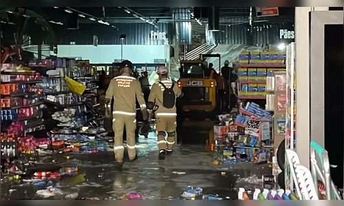 Laje de supermercado desaba e deixa três mortos e 12 feridos