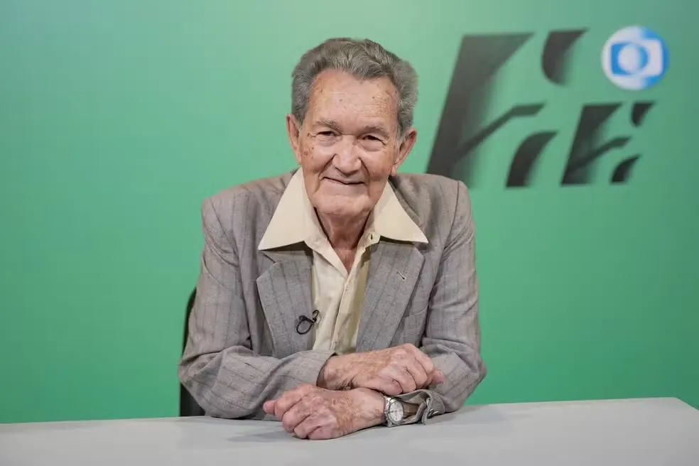 Léo Batista morreu neste domingo (19)