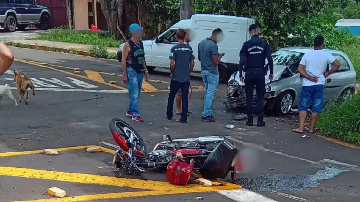 O Serviço de Atendimento Móvel de Urgência (Samu) foi acionado e prestou os primeiros socorros ao motociclista, que foi encaminhado ao Hospital da Providência.