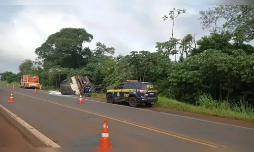 Mulher morre em colisão entre carro e caminhão na BR-369 no PR